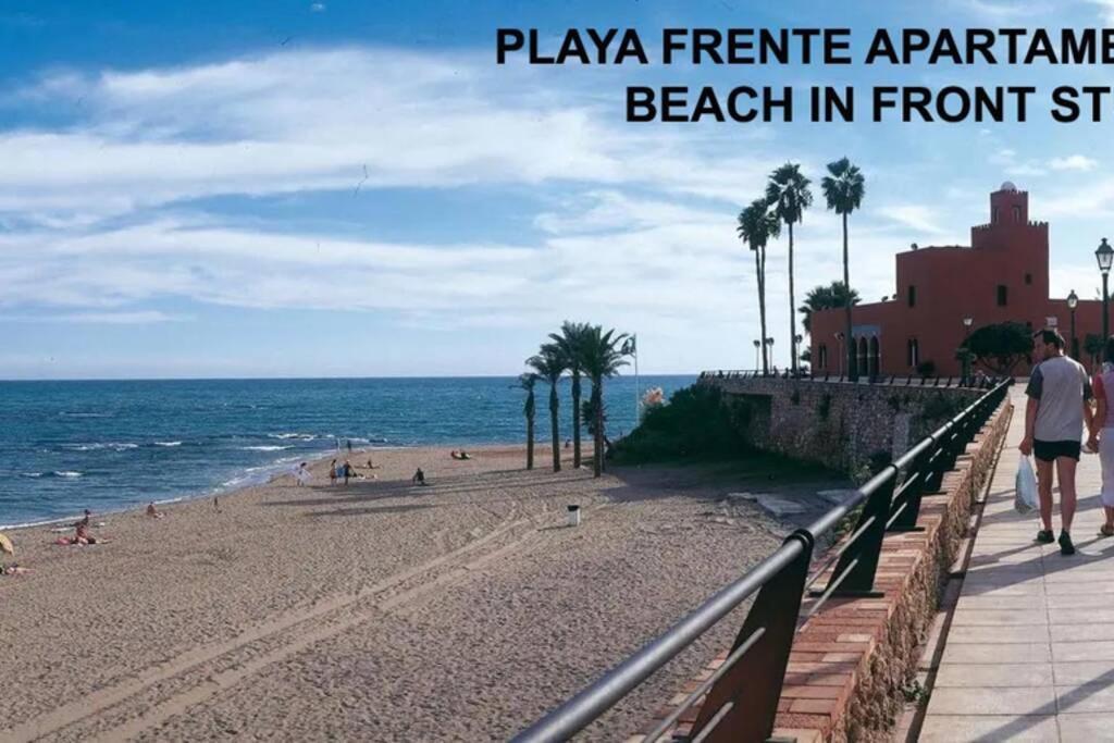 Estudio En Benalbeach, Vistas Mar, Primera Linea Playa Benalmádena Kültér fotó