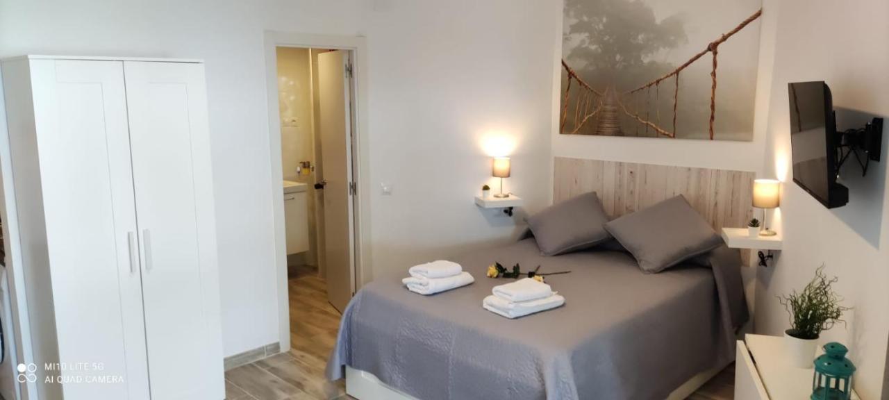 Estudio En Benalbeach, Vistas Mar, Primera Linea Playa Benalmádena Kültér fotó