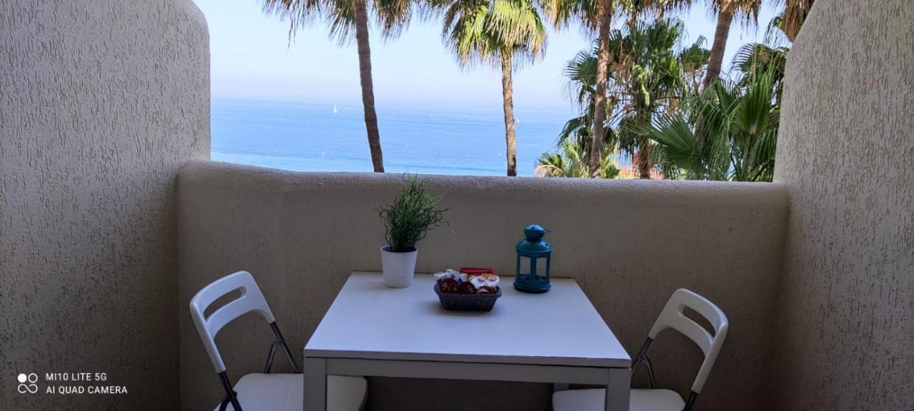 Estudio En Benalbeach, Vistas Mar, Primera Linea Playa Benalmádena Kültér fotó