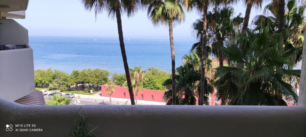 Estudio En Benalbeach, Vistas Mar, Primera Linea Playa Benalmádena Kültér fotó